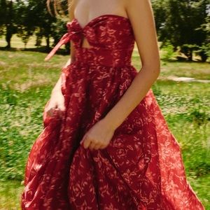 Keepsake Midnight Gown in Scarlet Floral NWT
